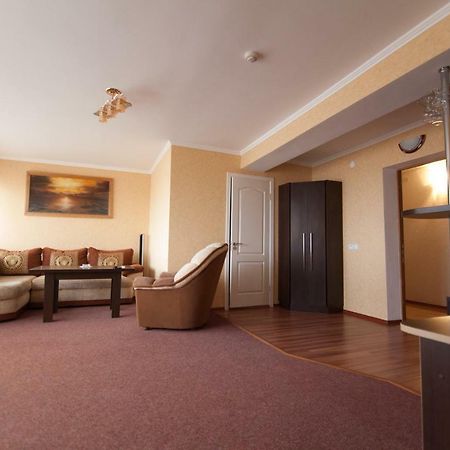 Hotel Prietenia Bender Εξωτερικό φωτογραφία